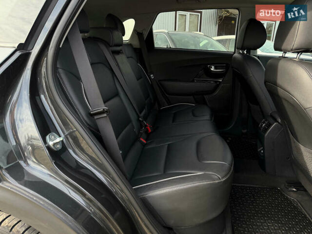 Серый Киа Niro, объемом двигателя 0 л и пробегом 82 тыс. км за 22900 $, фото 92 на Automoto.ua