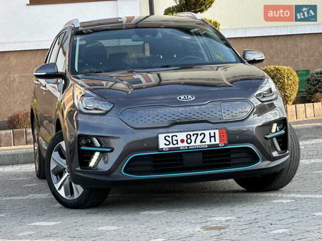 Серый Киа Niro, объемом двигателя 0 л и пробегом 38 тыс. км за 19999 $, фото 1 на Automoto.ua