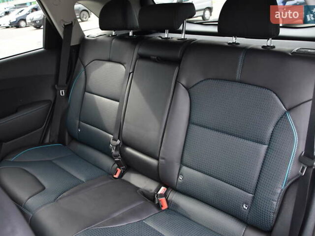 Серый Киа Niro, объемом двигателя 0 л и пробегом 34 тыс. км за 23999 $, фото 36 на Automoto.ua