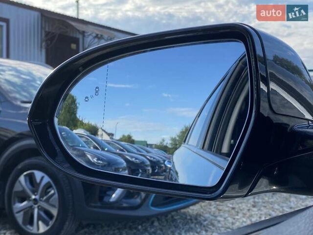 Серый Киа Niro, объемом двигателя 0 л и пробегом 66 тыс. км за 24200 $, фото 9 на Automoto.ua