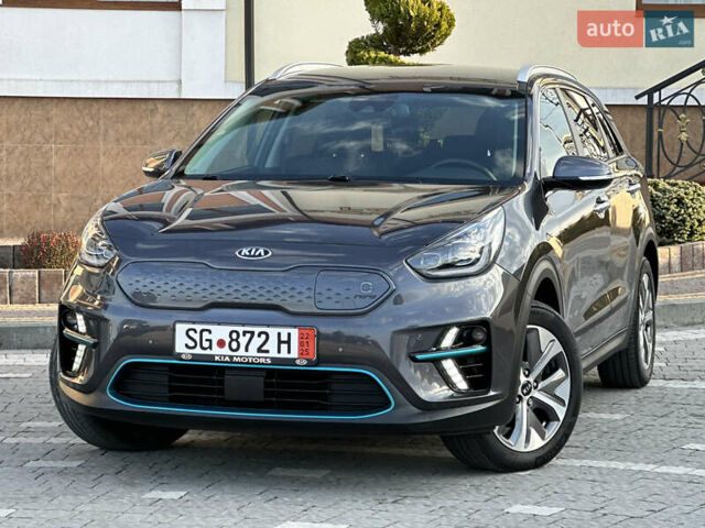 Серый Киа Niro, объемом двигателя 0 л и пробегом 38 тыс. км за 19999 $, фото 17 на Automoto.ua