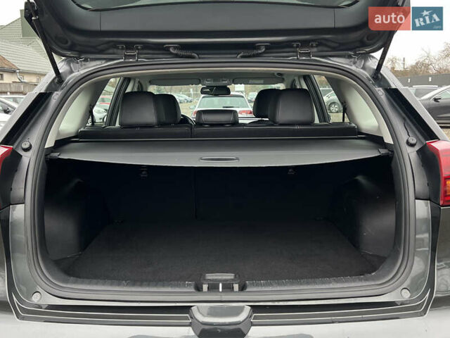 Серый Киа Niro, объемом двигателя 0 л и пробегом 107 тыс. км за 20903 $, фото 30 на Automoto.ua