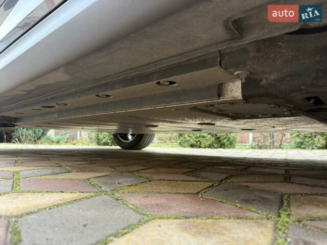 Сірий Кіа Niro, об'ємом двигуна 0 л та пробігом 50 тис. км за 22300 $, фото 81 на Automoto.ua