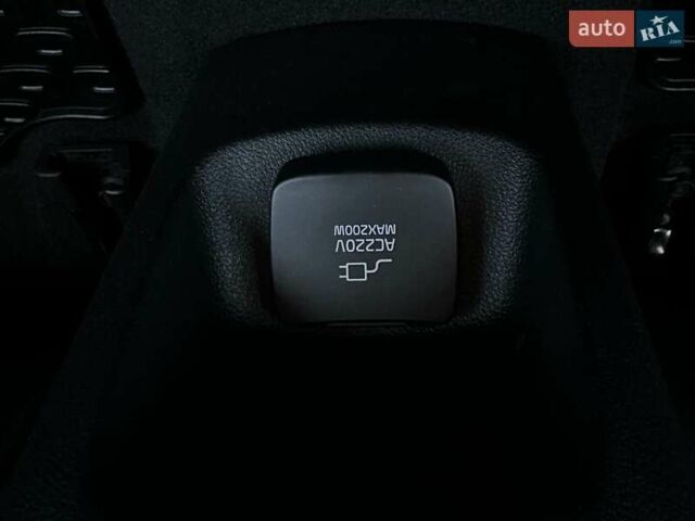 Сірий Кіа Niro, об'ємом двигуна 0 л та пробігом 100 тис. км за 21900 $, фото 12 на Automoto.ua