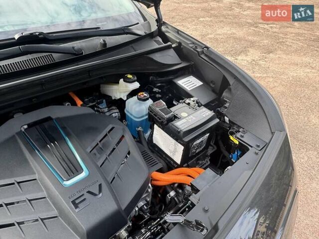 Сірий Кіа Niro, об'ємом двигуна 0 л та пробігом 99 тис. км за 18450 $, фото 28 на Automoto.ua