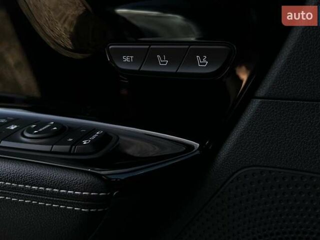 Сірий Кіа Niro, об'ємом двигуна 0 л та пробігом 100 тис. км за 21900 $, фото 33 на Automoto.ua