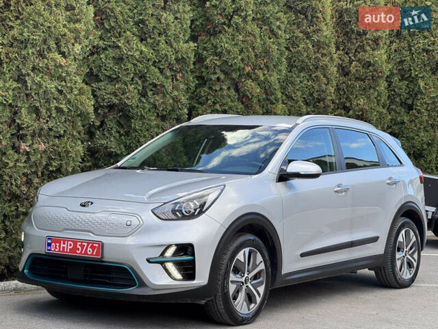 Сірий Кіа Niro, об'ємом двигуна 0 л та пробігом 141 тис. км за 17799 $, фото 23 на Automoto.ua