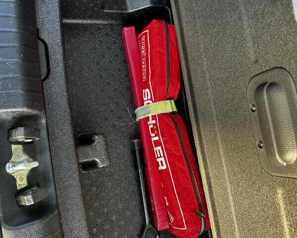 Серый Киа Niro, объемом двигателя 0 л и пробегом 86 тыс. км за 23400 $, фото 78 на Automoto.ua