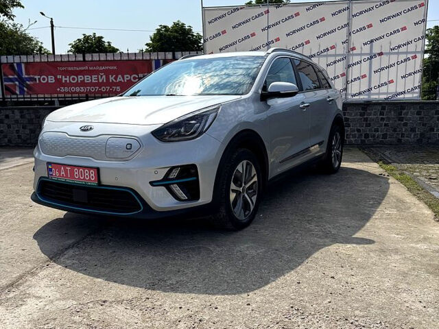 Серый Киа Niro, объемом двигателя 0.15 л и пробегом 258 тыс. км за 18450 $, фото 6 на Automoto.ua