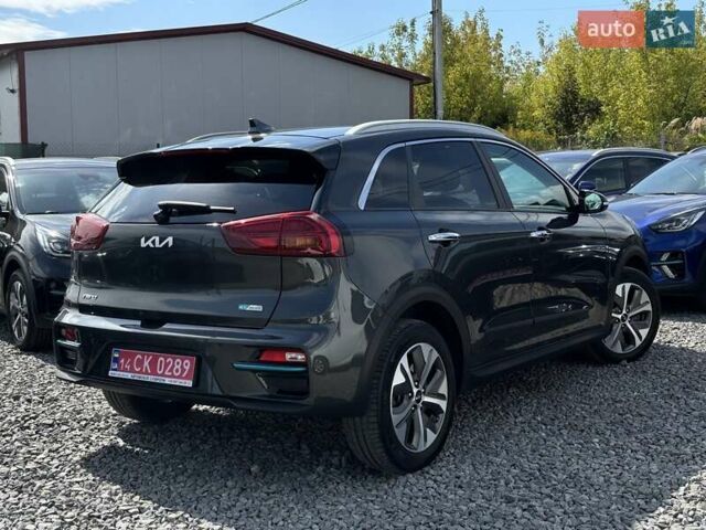 Серый Киа Niro, объемом двигателя 0 л и пробегом 62 тыс. км за 22450 $, фото 8 на Automoto.ua