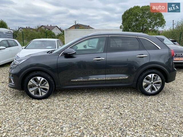 Серый Киа Niro, объемом двигателя 0 л и пробегом 86 тыс. км за 24400 $, фото 15 на Automoto.ua