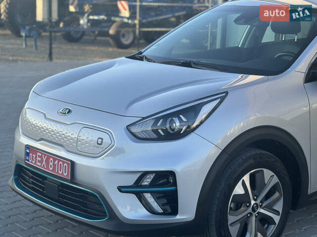 Серый Киа Niro, объемом двигателя 0 л и пробегом 139 тыс. км за 17999 $, фото 13 на Automoto.ua