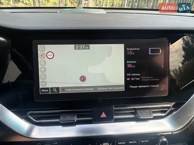 Сірий Кіа Niro, об'ємом двигуна 0 л та пробігом 99 тис. км за 18450 $, фото 60 на Automoto.ua