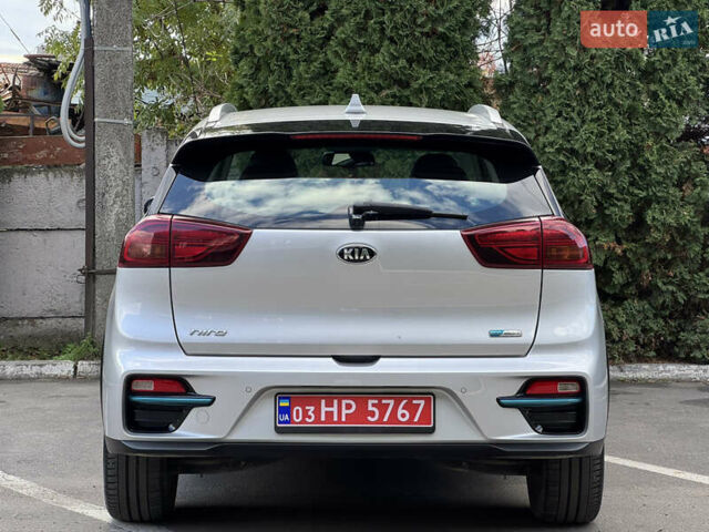 Сірий Кіа Niro, об'ємом двигуна 0 л та пробігом 141 тис. км за 17799 $, фото 13 на Automoto.ua