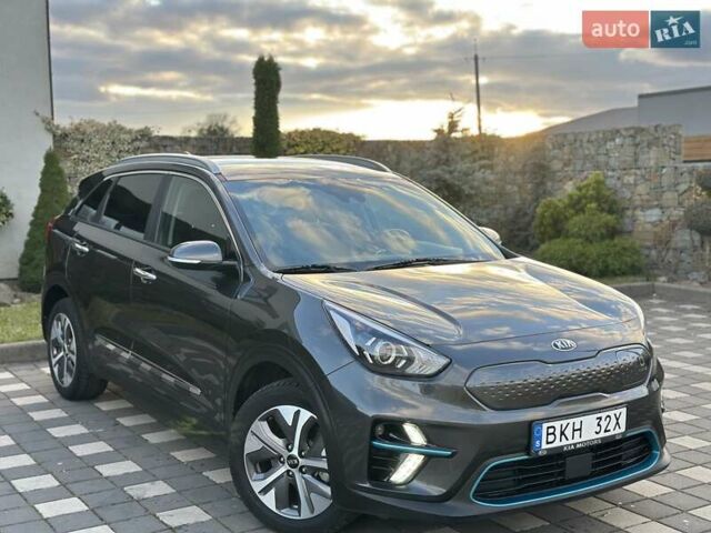 Сірий Кіа Niro, об'ємом двигуна 0 л та пробігом 105 тис. км за 19950 $, фото 15 на Automoto.ua