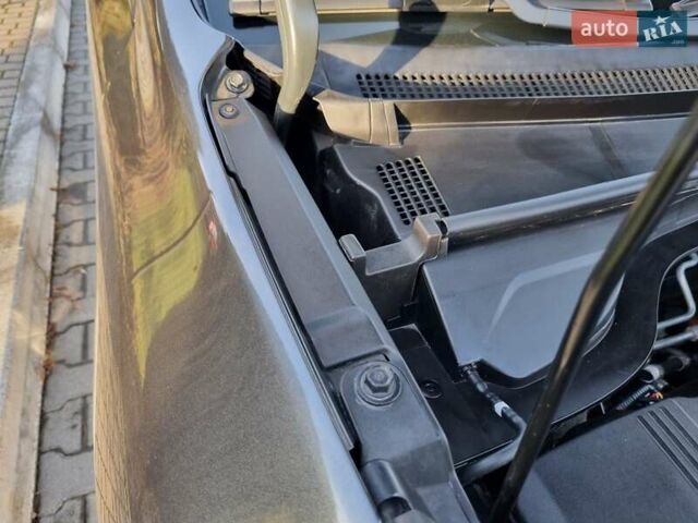 Серый Киа Niro, объемом двигателя 0 л и пробегом 121 тыс. км за 18750 $, фото 35 на Automoto.ua