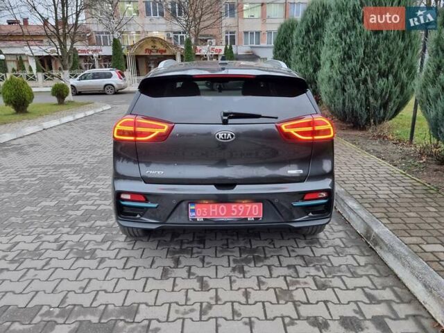 Серый Киа Niro, объемом двигателя 0 л и пробегом 42 тыс. км за 22850 $, фото 4 на Automoto.ua