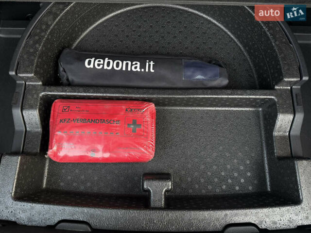 Сірий Кіа Niro, об'ємом двигуна 0 л та пробігом 97 тис. км за 22900 $, фото 86 на Automoto.ua