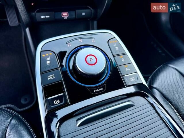 Киа Niro 2021 в Бердичеве на Automoto.ua Серый Киа Niro, объемом двигателя 0 л и пробегом 82 тыс. км за 19250 $, фото 64 на Automoto.ua