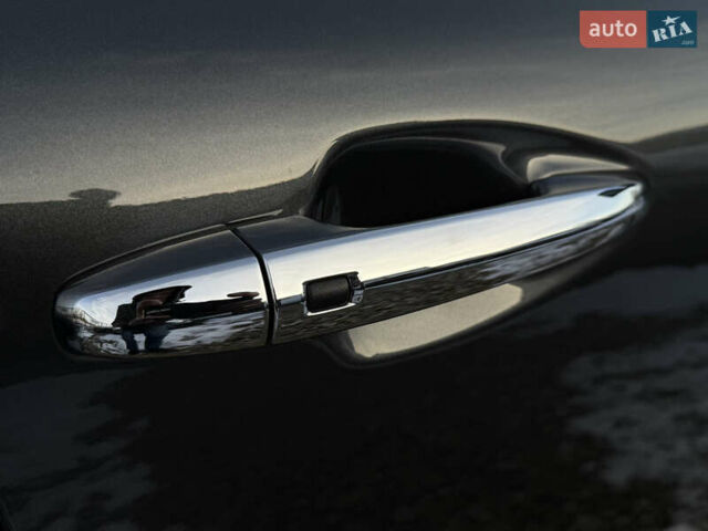 Сірий Кіа Niro, об'ємом двигуна 0 л та пробігом 97 тис. км за 22900 $, фото 10 на Automoto.ua