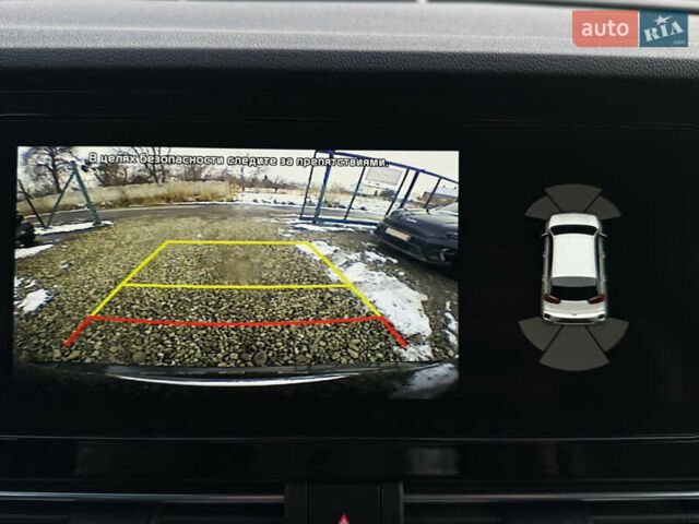 Сірий Кіа Niro, об'ємом двигуна 0 л та пробігом 97 тис. км за 22900 $, фото 71 на Automoto.ua