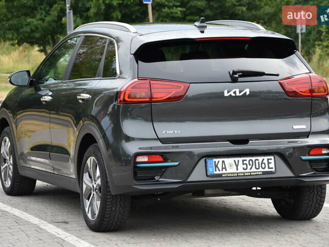 Серый Киа Niro, объемом двигателя 0 л и пробегом 47 тыс. км за 23890 $, фото 4 на Automoto.ua