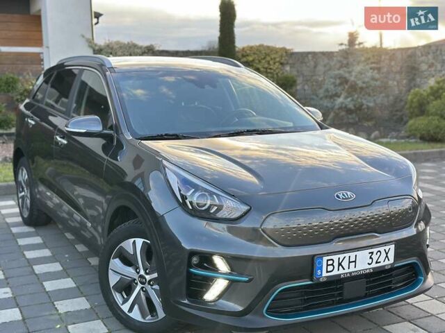 Сірий Кіа Niro, об'ємом двигуна 0 л та пробігом 105 тис. км за 19950 $, фото 9 на Automoto.ua