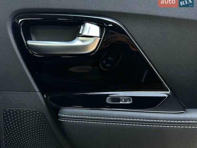 Сірий Кіа Niro, об'ємом двигуна 0 л та пробігом 37 тис. км за 23600 $, фото 84 на Automoto.ua