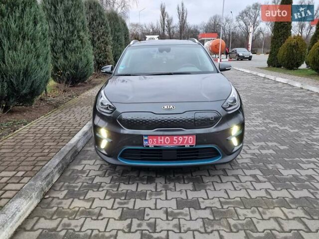 Серый Киа Niro, объемом двигателя 0 л и пробегом 42 тыс. км за 22850 $, фото 1 на Automoto.ua