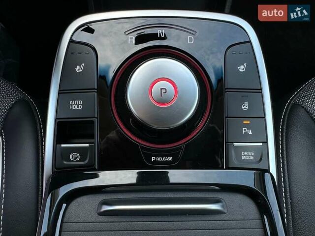 Сірий Кіа Niro, об'ємом двигуна 0 л та пробігом 37 тис. км за 24600 $, фото 75 на Automoto.ua