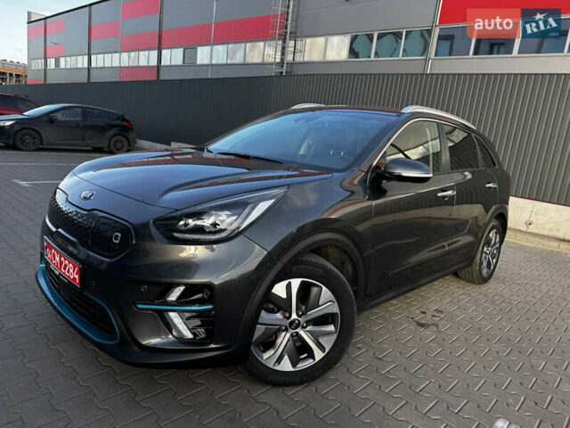 Серый Киа Niro, объемом двигателя 0 л и пробегом 86 тыс. км за 23400 $, фото 35 на Automoto.ua