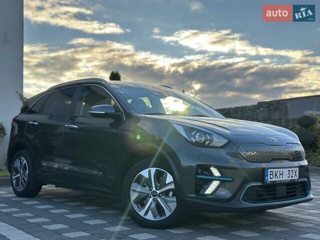 Сірий Кіа Niro, об'ємом двигуна 0 л та пробігом 105 тис. км за 19950 $, фото 11 на Automoto.ua