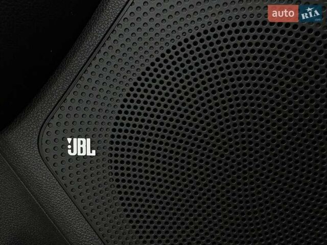 Серый Киа Niro, объемом двигателя 0 л и пробегом 62 тыс. км за 23600 $, фото 7 на Automoto.ua