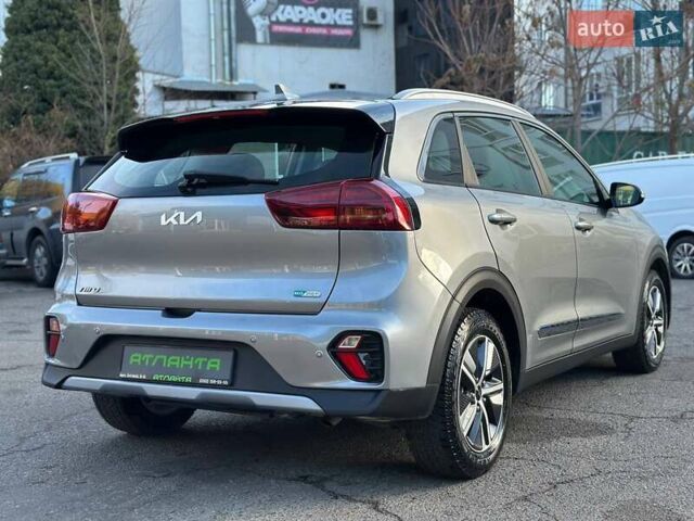 Серый Киа Niro, объемом двигателя 1.6 л и пробегом 57 тыс. км за 24900 $, фото 9 на Automoto.ua