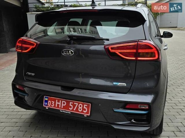Серый Киа Niro, объемом двигателя 0 л и пробегом 153 тыс. км за 17950 $, фото 8 на Automoto.ua