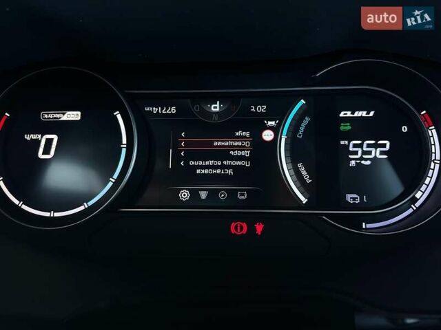 Серый Киа Niro, объемом двигателя 0 л и пробегом 97 тыс. км за 22200 $, фото 47 на Automoto.ua