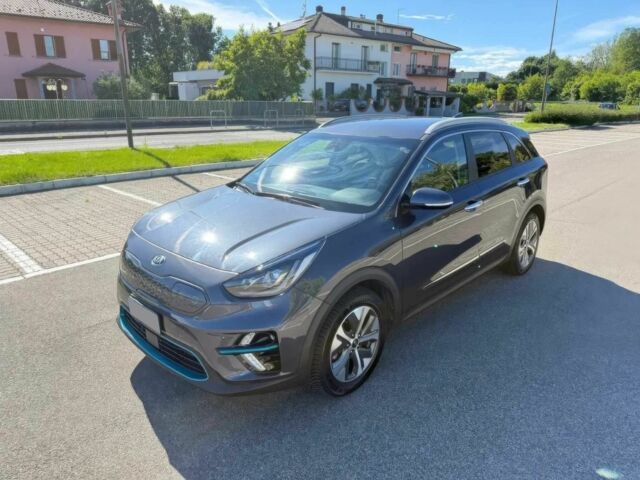 Серый Киа Niro, объемом двигателя 0 л и пробегом 31 тыс. км за 7200 $, фото 2 на Automoto.ua