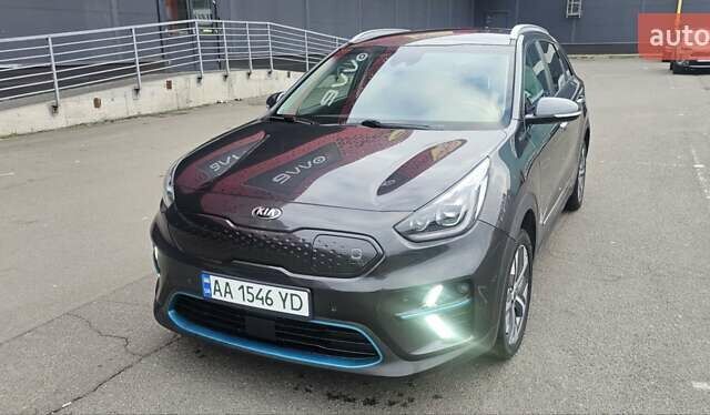 Киа Niro 2021 в Киеве на Automoto.ua Серый Киа Niro, объемом двигателя 0 л и пробегом 195 тыс. км за 16800 $, фото 56 на Automoto.ua