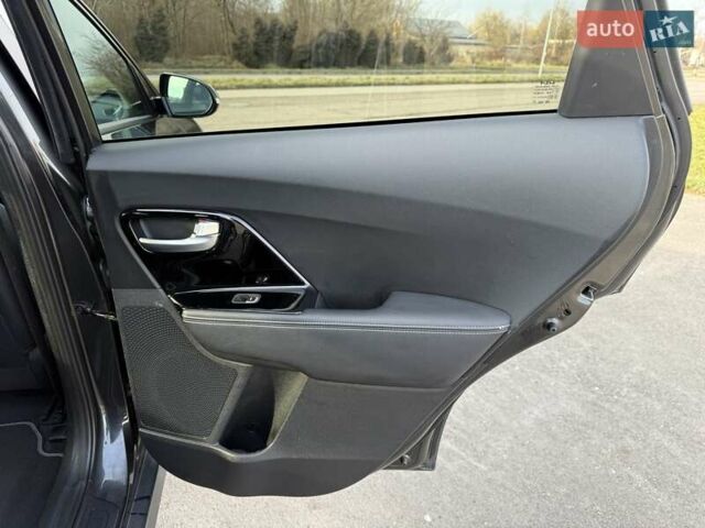 Сірий Кіа Niro, об'ємом двигуна 0 л та пробігом 88 тис. км за 21700 $, фото 32 на Automoto.ua