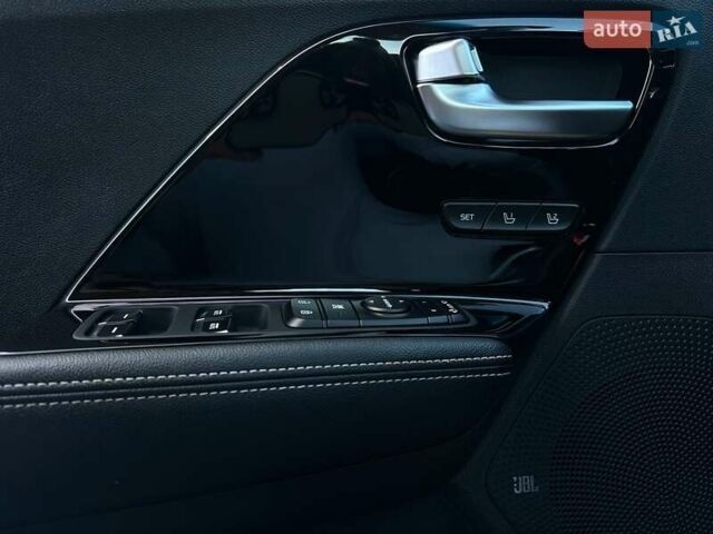 Сірий Кіа Niro, об'ємом двигуна 0 л та пробігом 100 тис. км за 21900 $, фото 4 на Automoto.ua