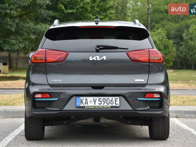 Серый Киа Niro, объемом двигателя 0 л и пробегом 34 тыс. км за 23999 $, фото 5 на Automoto.ua