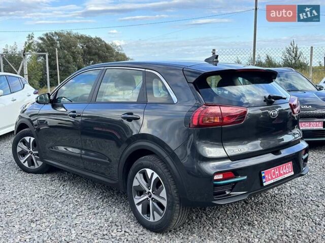 Серый Киа Niro, объемом двигателя 0 л и пробегом 52 тыс. км за 20750 $, фото 5 на Automoto.ua