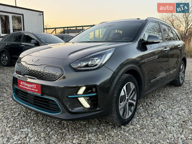 Серый Киа Niro, объемом двигателя 0 л и пробегом 82 тыс. км за 22900 $, фото 14 на Automoto.ua
