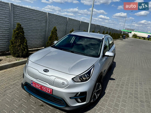 Серый Киа Niro, объемом двигателя 0 л и пробегом 131 тыс. км за 17599 $, фото 5 на Automoto.ua