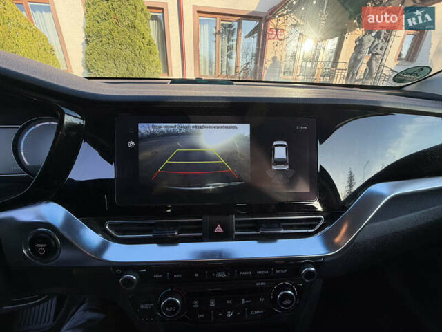 Серый Киа Niro, объемом двигателя 0 л и пробегом 157 тыс. км за 18350 $, фото 39 на Automoto.ua