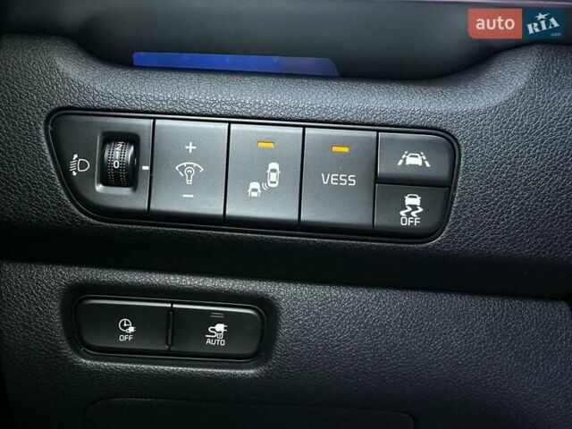 Сірий Кіа Niro, об'ємом двигуна 0 л та пробігом 37 тис. км за 24600 $, фото 42 на Automoto.ua