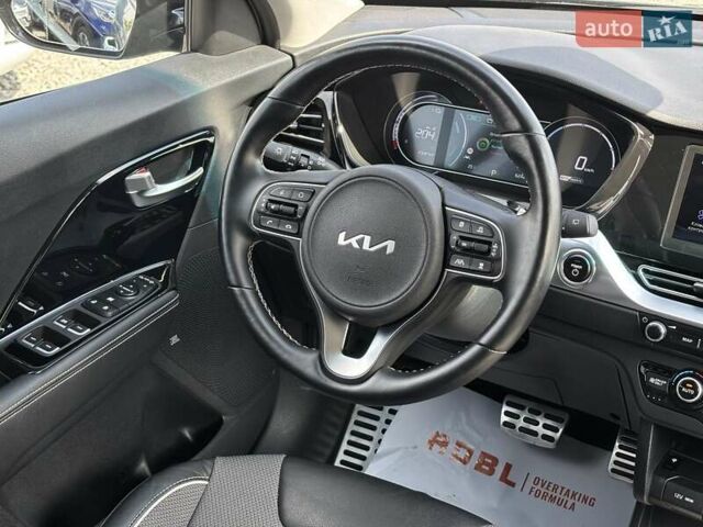 Серый Киа Niro, объемом двигателя 0 л и пробегом 62 тыс. км за 22450 $, фото 14 на Automoto.ua