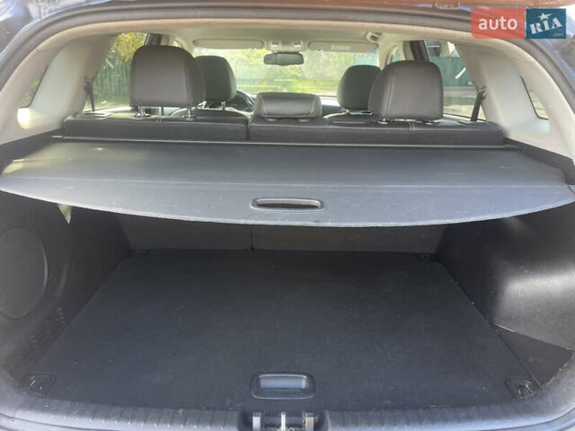 Сірий Кіа Niro, об'ємом двигуна 0 л та пробігом 140 тис. км за 18500 $, фото 11 на Automoto.ua
