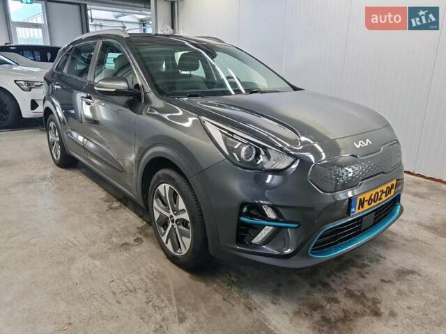 Сірий Кіа Niro, об'ємом двигуна 0 л та пробігом 111 тис. км за 19999 $, фото 1 на Automoto.ua