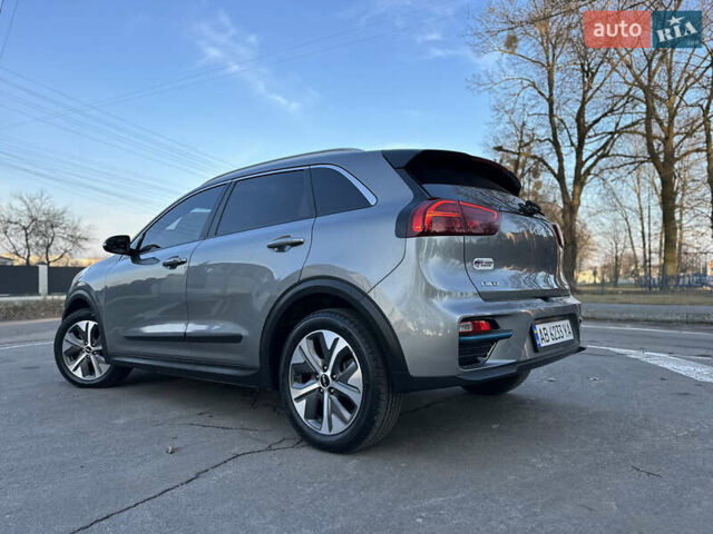 Серый Киа Niro, объемом двигателя 0 л и пробегом 56 тыс. км за 21499 $, фото 48 на Automoto.ua